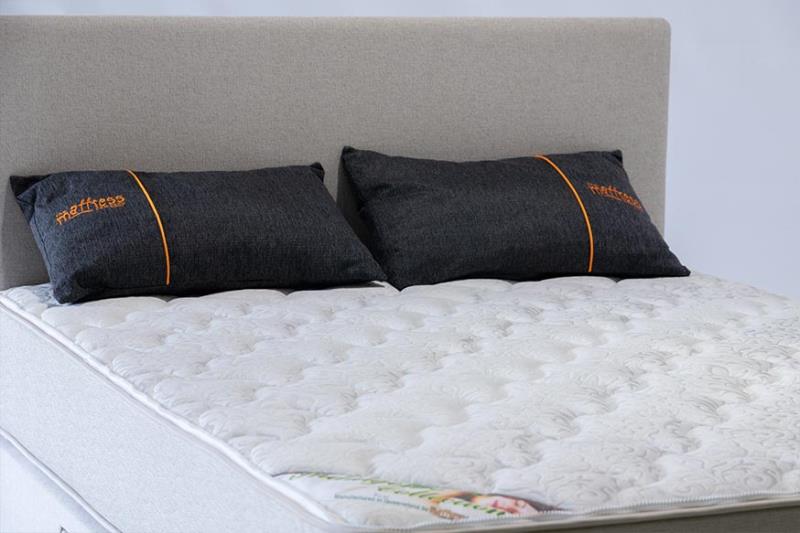 indulgence collection waterproof mattress pad